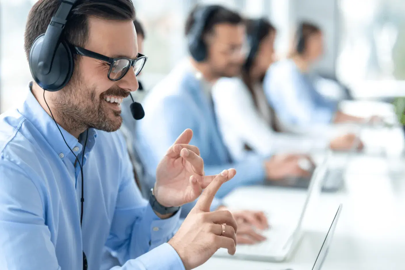 Membre de l'équipe d'assistance à la clientèle